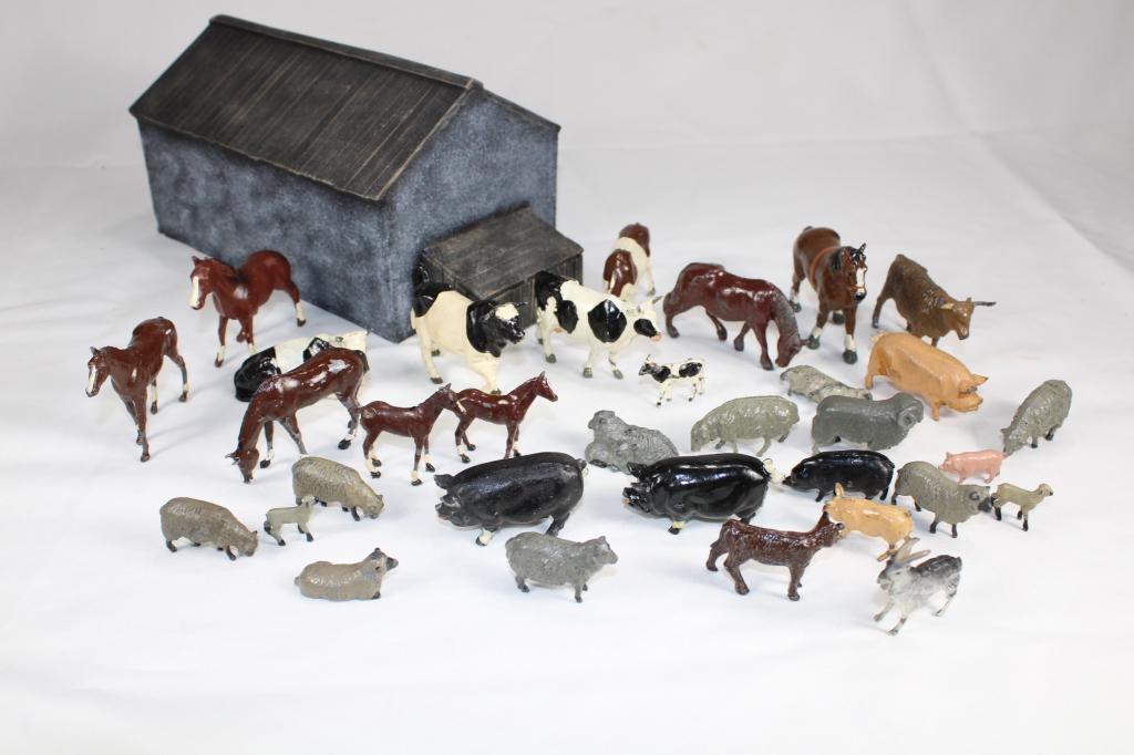 Britains LTD Farm Animals & Building (1 of 7)