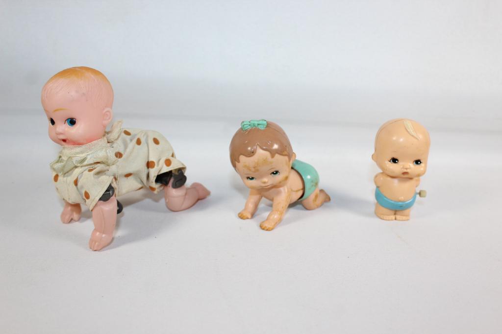 3 PC WIND UP CRAWLING/WALKING BABY TOYS: VINTAGE 1977 TOMY HARD PLASTIC WIND UP CRAWLING BABY TOY WIND UP CRAWLING BABY TOY VINTAGE 1977 TOMY WIND UP TOY-BABY