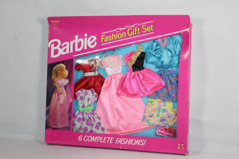 BARBIE FASHION GIFT SET 6 COMPLETE FASHIONS: IN ORIGINAL BOX. UNOPENED. AS PICTURED