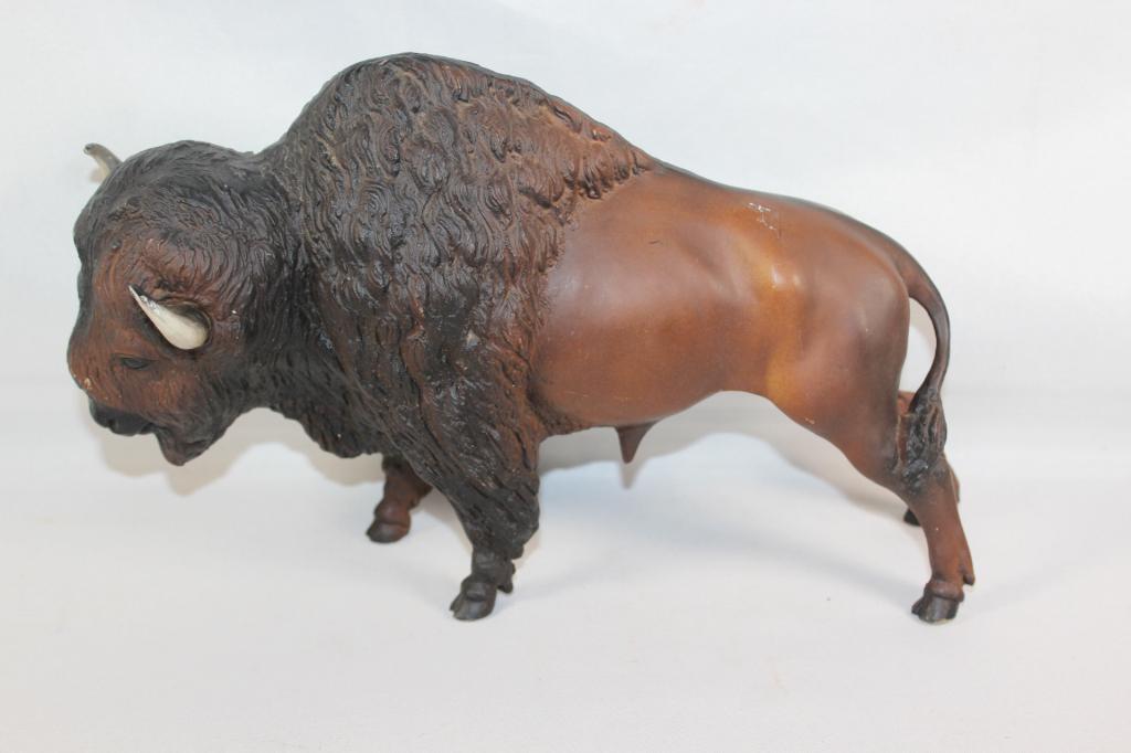 VINTAGE BREYER MOLDING CO AMERICAN BISON (1 of 4)