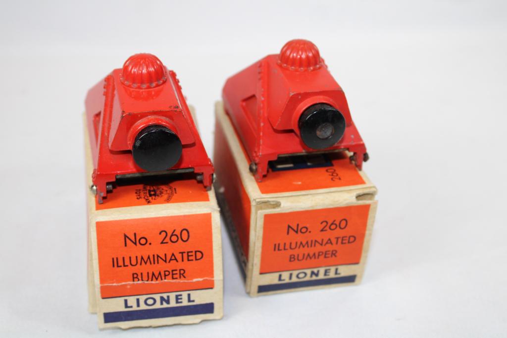 Pair of Lionel #260 Illuminated Bumpers in Boxes: as pictured