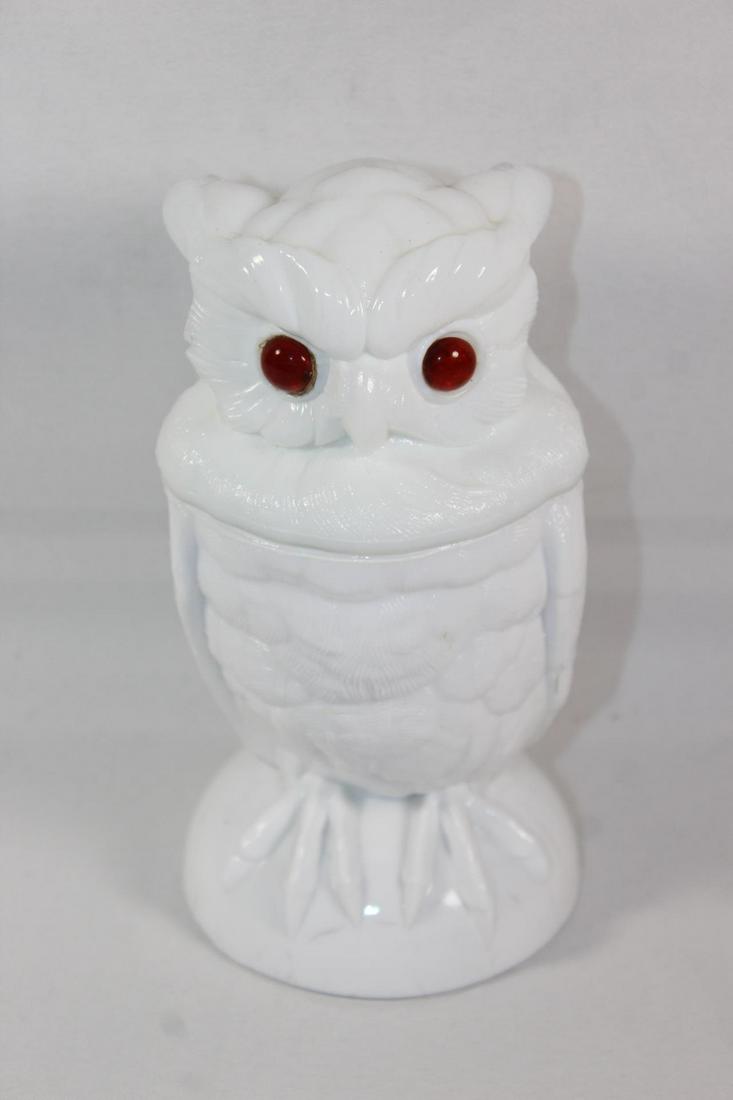 ANTIQUE ATTERBURY OWL JAR (1895-1903): MEASURES APPROX. 7 BY 4 INCHES. AS PICTURED