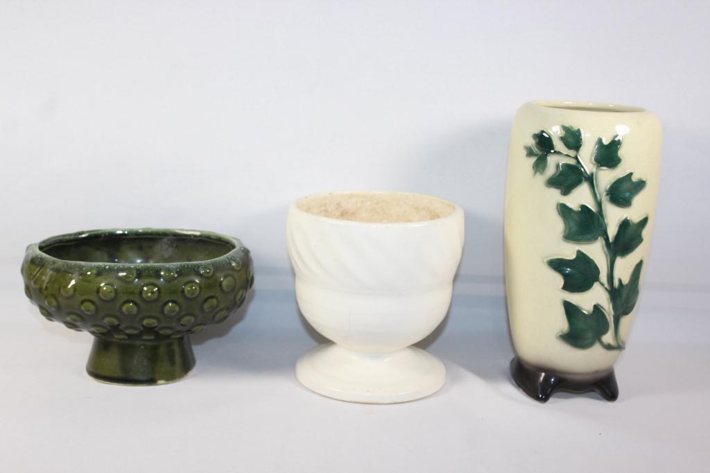 3 PC VINTAGE POTTERY VASE/PLANTER- HULL, ETC: VINTAGE ROYAL COPLEY VASE FOOTED WITH IVY LEAF PATTERN 7 INCH VINTAGE HULL BROWN DRIP POTTERY RING F-34 PLANTER / VASE VINTAGE NOBBY GREEN DRIP GLAZE OVAL PEDESTAL VASE AS PICTURED