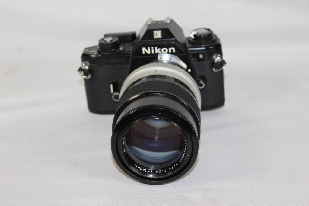 NIKON EM BLACK BEAUTY 35MM FILM CAMERA (1 of 4)