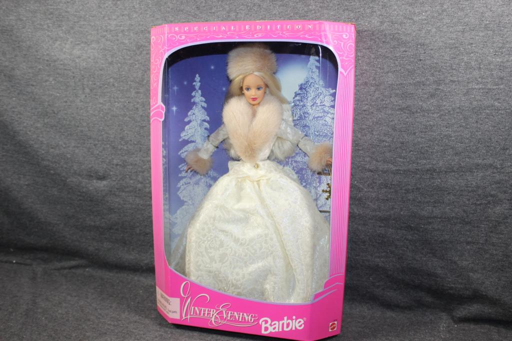 1998 SPECIAL EDITION WINTER EVENING BARBIE (1 of 4)
