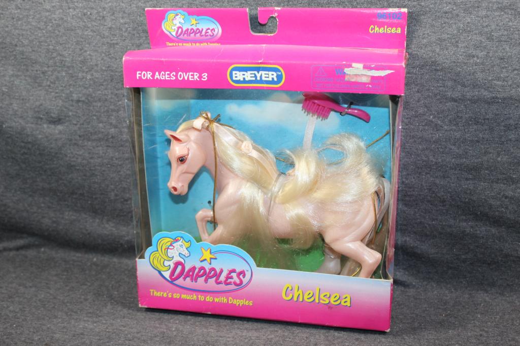 VINTAGE BREYER DAPPLES CHELSEA HORSE- IN BOX (1 of 3)