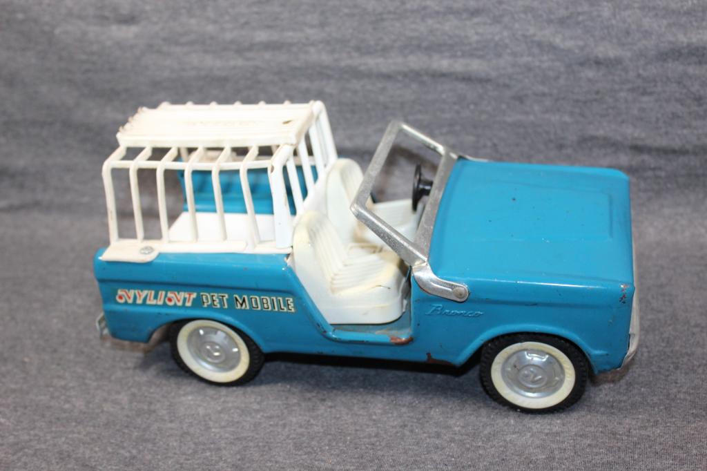 VINTAGE NYLINT FORD BRONCO PET MOBILE JEEP. (1 of 6)