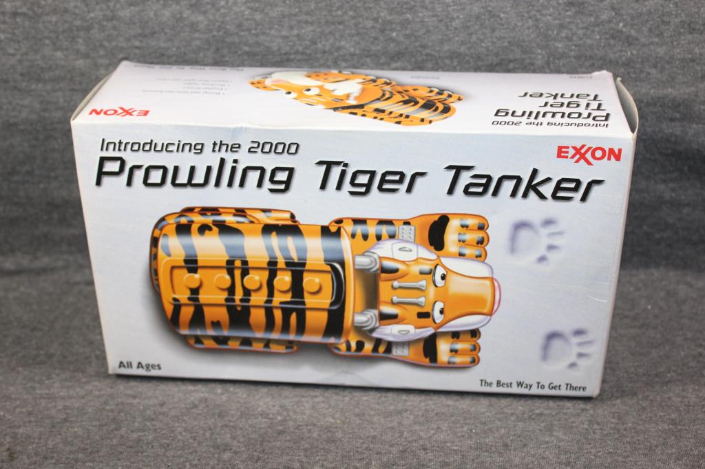 EXXON 2000 PROWLING TIGER TANKER-IN BOX: WITH LIGHTS & SOUNDS AS PICTURED