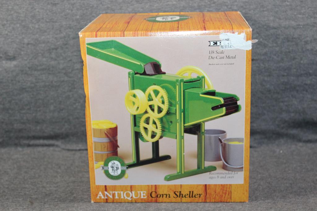 VTG ERTL ANTIQUE CORN SHELLER DIE CAST (1 of 3)