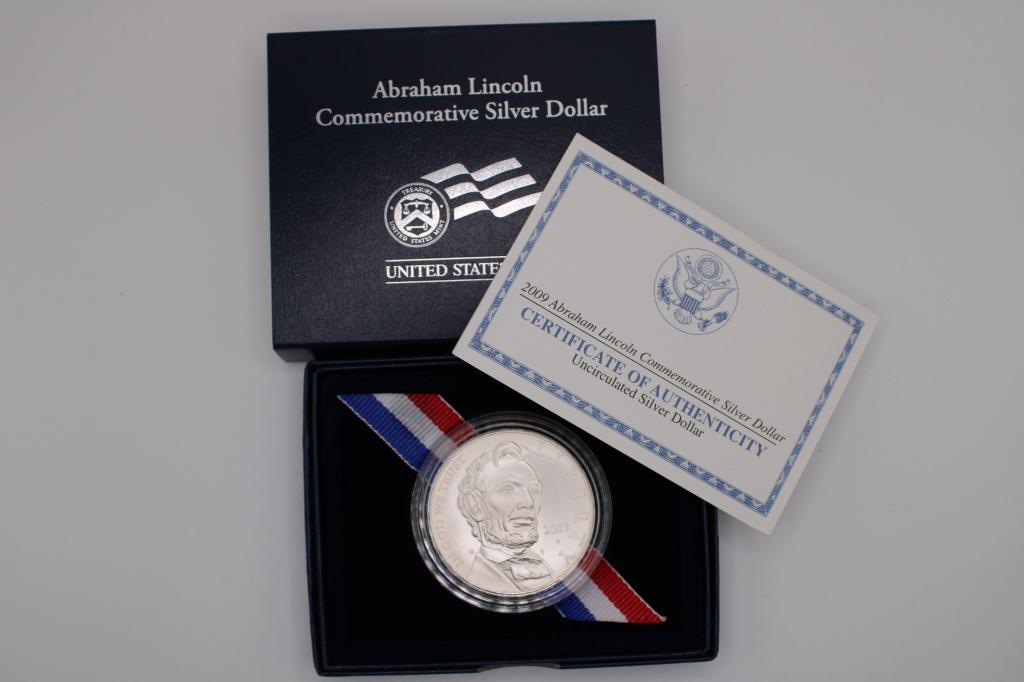 2009P Abraham Lincoln Commemorative Silver Dollar (1 of 3)