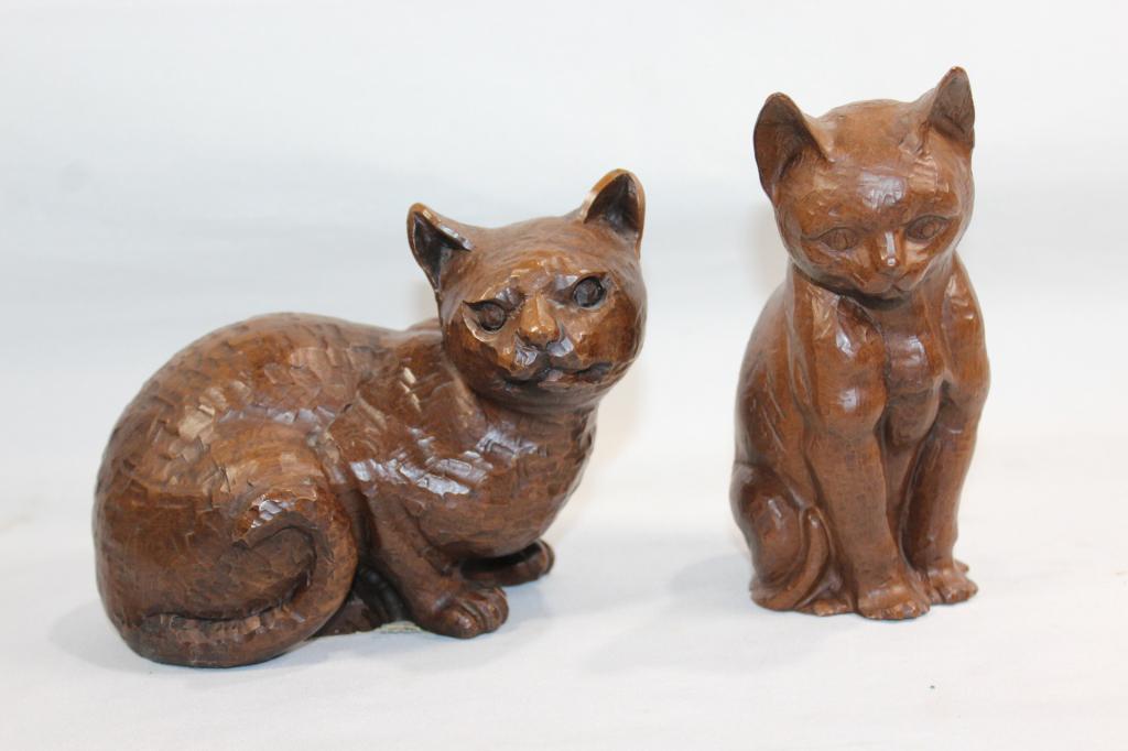 2 PC. HANDCRAFTED VINTAGE RED MILL MFG. CATS (1 of 6)