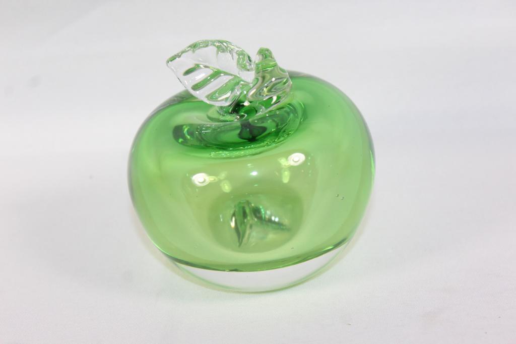Green Art Glass Apple Paperweight Signed (1 of 2)