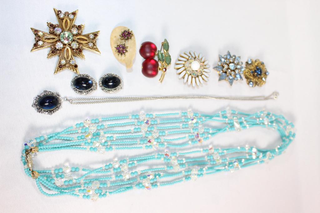 Lot Signed Costume Jewelry Lot Whiting & Davis co: Whiting & Davis Co Earrings & Necklace, Florenza Brooch, etc. as pictured