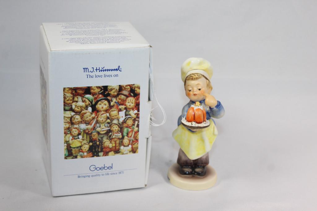 Goebel Hummel Baker #892 c. 1987: with original box, measures about 4 3/4 inches tall, no chips or cracks, WEstern Germany, c.1987