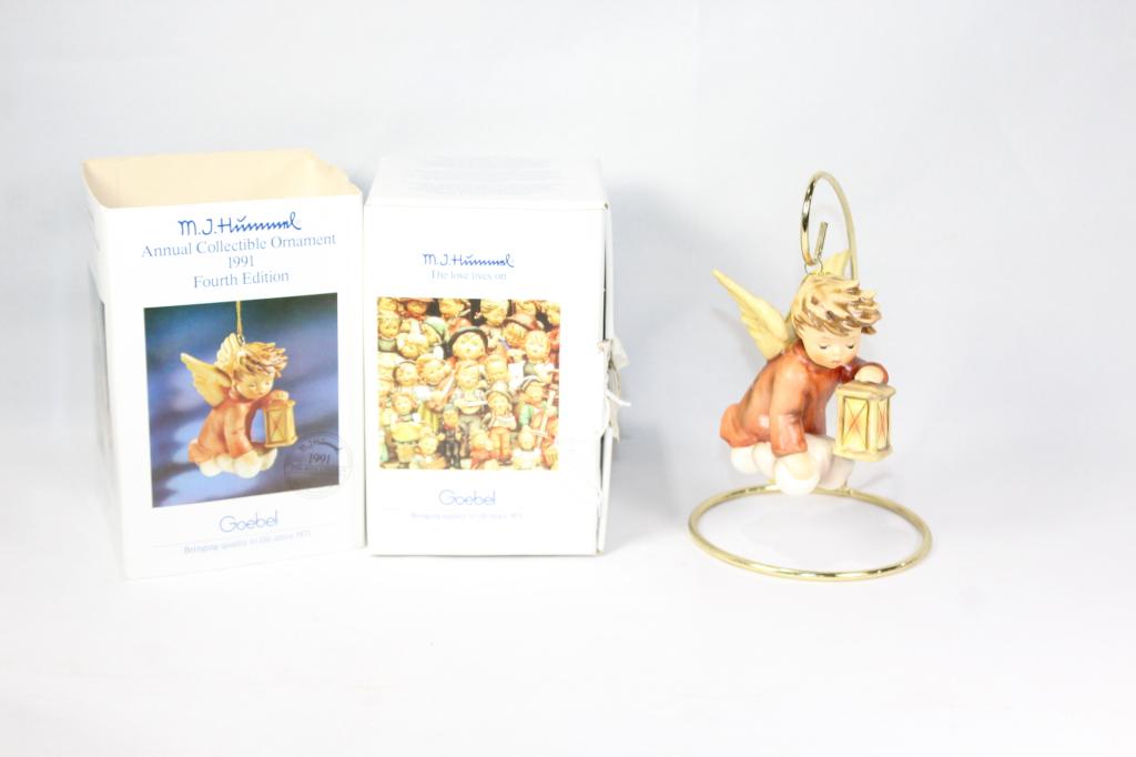 Goebel Hummel Angelic Guide #202 c. 1987: with original Box, measures about 3 1/2 inches tall, no chips or cracks, c. 1987
