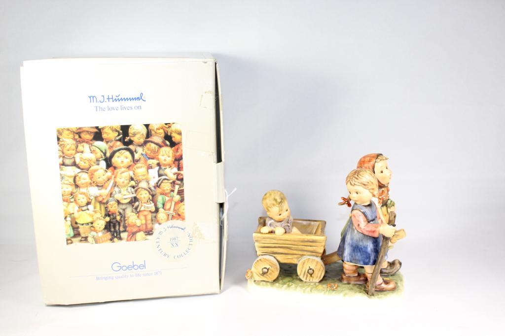 Goebel Hummel Pleasant Journey #406 1984 (1 of 7)