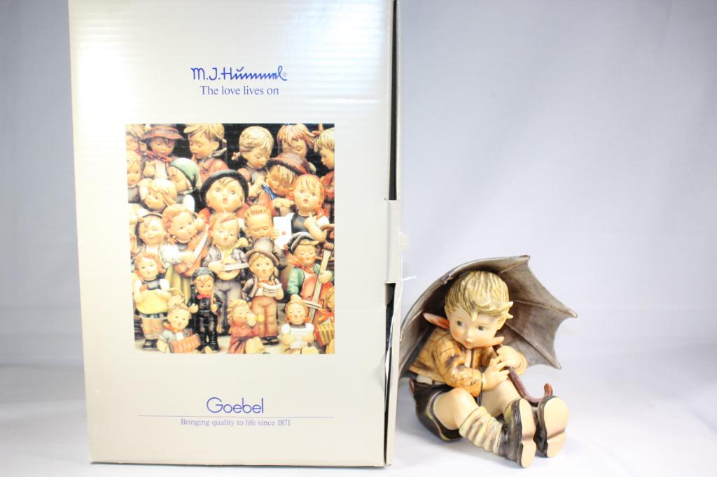 Goebel Hummel Umbrella Boy #152 A/II 1984 (1 of 5)