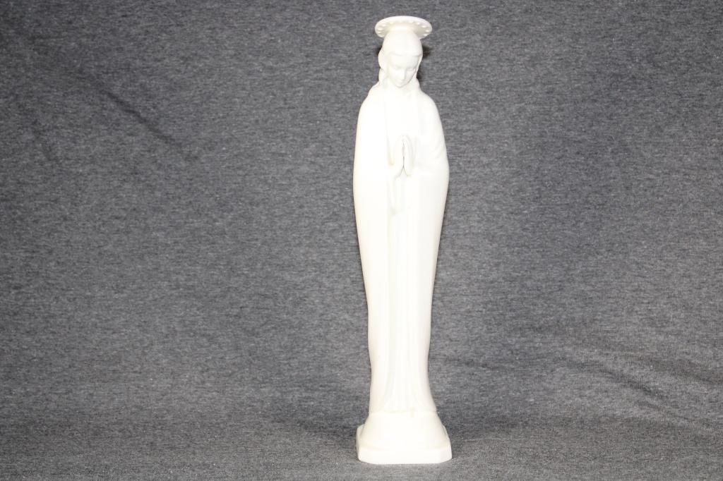 Goebel Praying Madonna With Halo 45/0: No Box. Measures about, 11 7/8" tall. No Chips or Cracks. Has Crazing. Year: 1950-1959 Second Mark. Made in: Germany