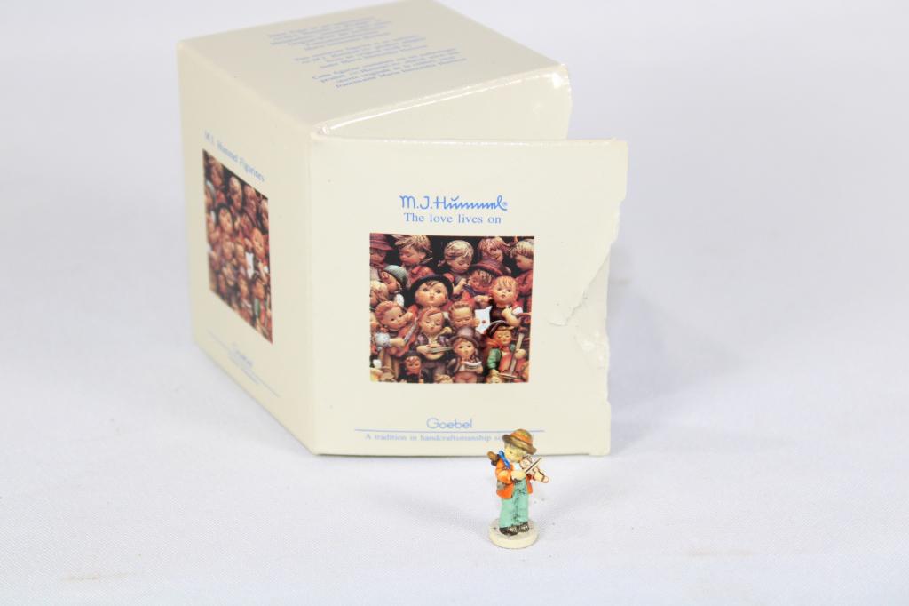 Goebel Hummel Little Fiddler 250-P Second Release (1 of 4)