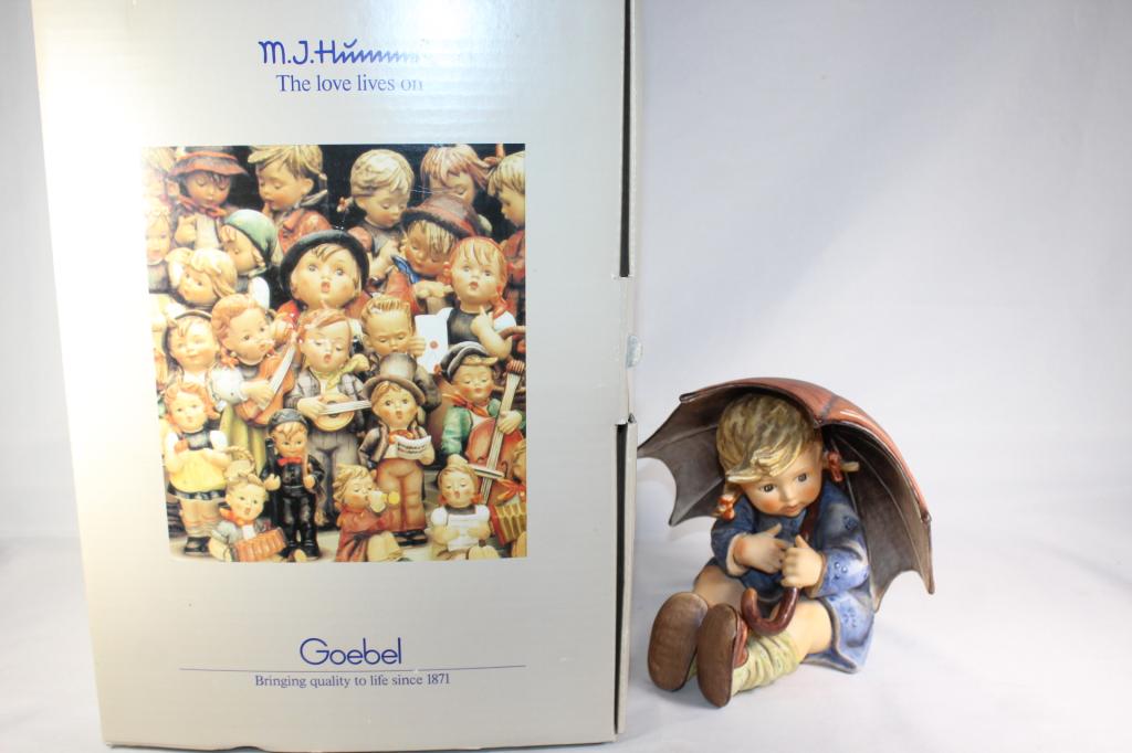 Goebel Hummel Umbrella Girl #152 / B/ II: with box, measures about 8 inches tall, no chips or cracks