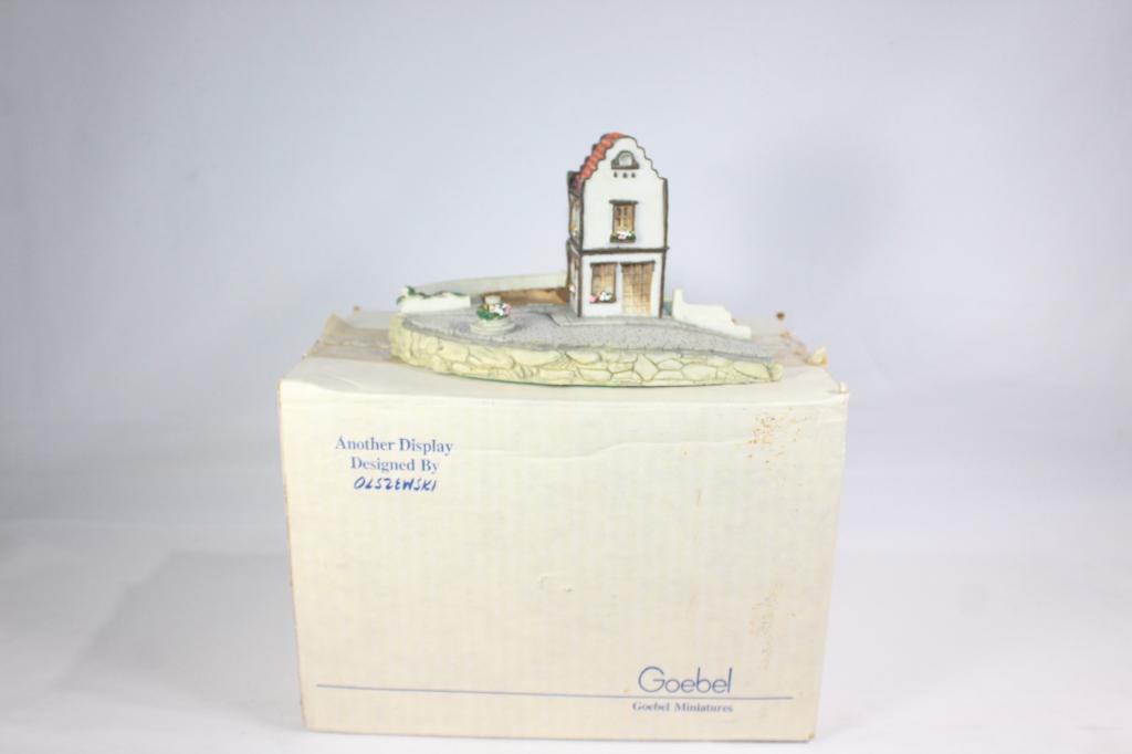 Goebel Kinder Way Bavarian Village 954D: Includes Box. Missing one building. No chips or cracks. Measures about 4 1/2" tall.