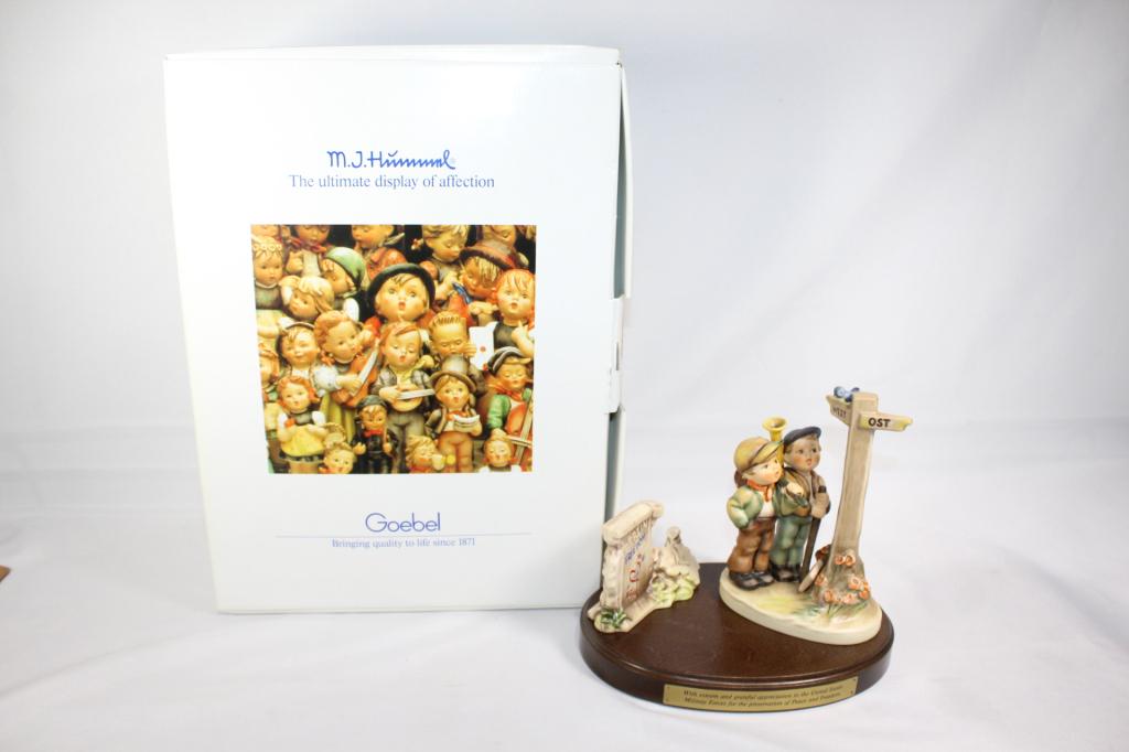 Goebel Hummel Special Edition Crossroads #331 /153 (1 of 5)