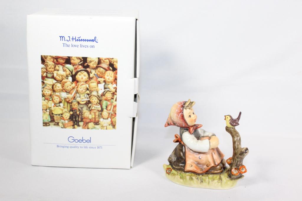 Goebel Hummel In Tune #414 1990: Original box included. Measures approx. 4 inches. No chips or cracks. Western Germany