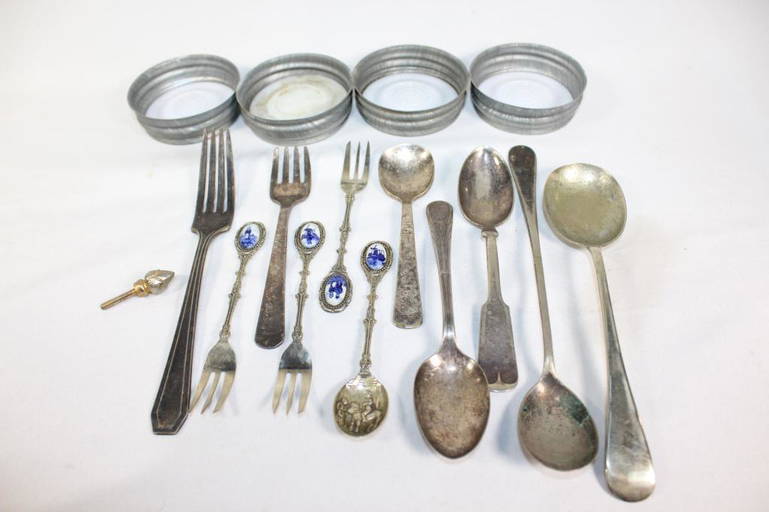 Zinc and Milk Glass Canning Jar Lids Flatware (0134) on Mar 19, 2022