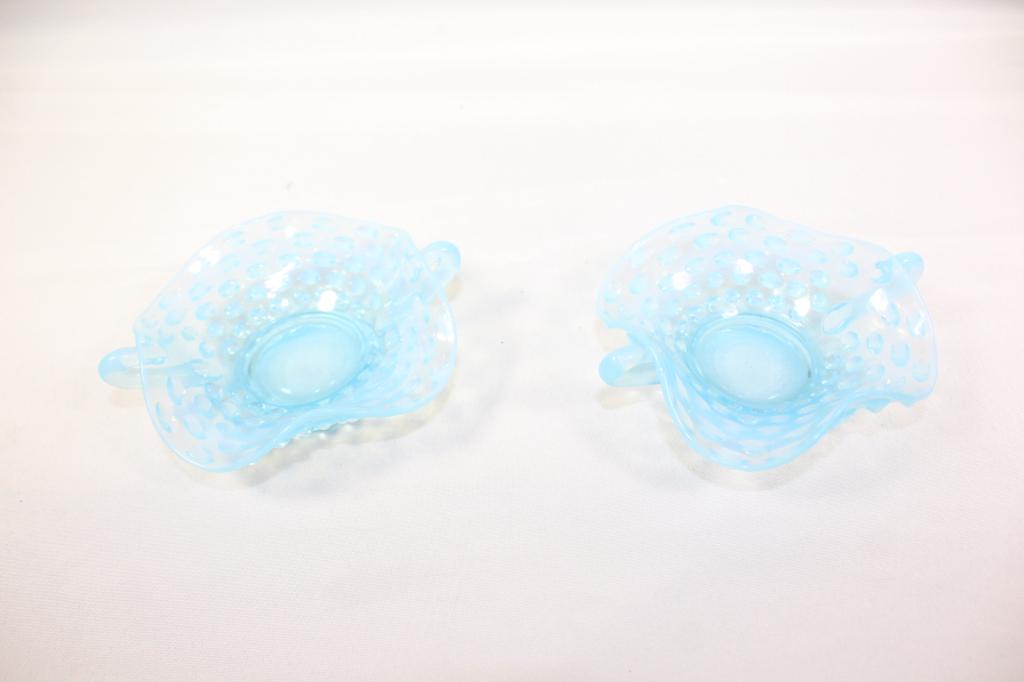 Pair of Delphite Hobnail Fenton Baskets (1 of 3)