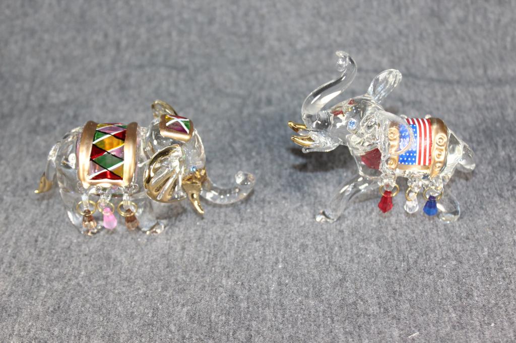 Pair of Glass Elephants - American / Circus: measures about 3 1/2 inches long by about 3 inches tall - no chips or cracks