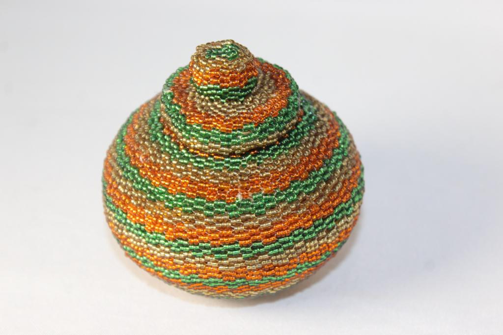 Woven Cedar Beaded Makah Tribal Lided Basket (1 of 3)