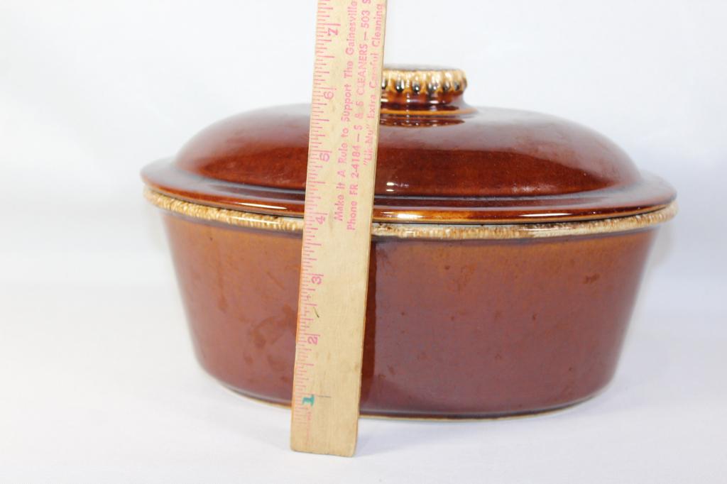 Hull USA Oven Proof Covered Dish (1 of 3)