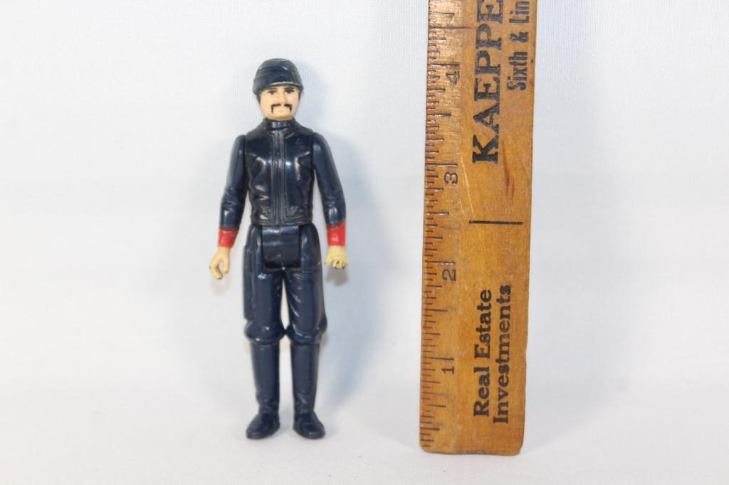 Bespin Security Guard Figurine Empire Strikes Back: about 4 inches tall; as pictured; made in Hong Kong: Lucas Film Ltd.; no weapon