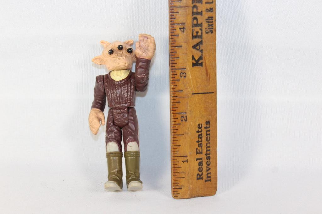 Ree-Yees Figurine Return of the Jedi 1983: about 3 3/4 inches tall; as pictured; made in Taiwan: Lucas Film Ltd.; no weapon
