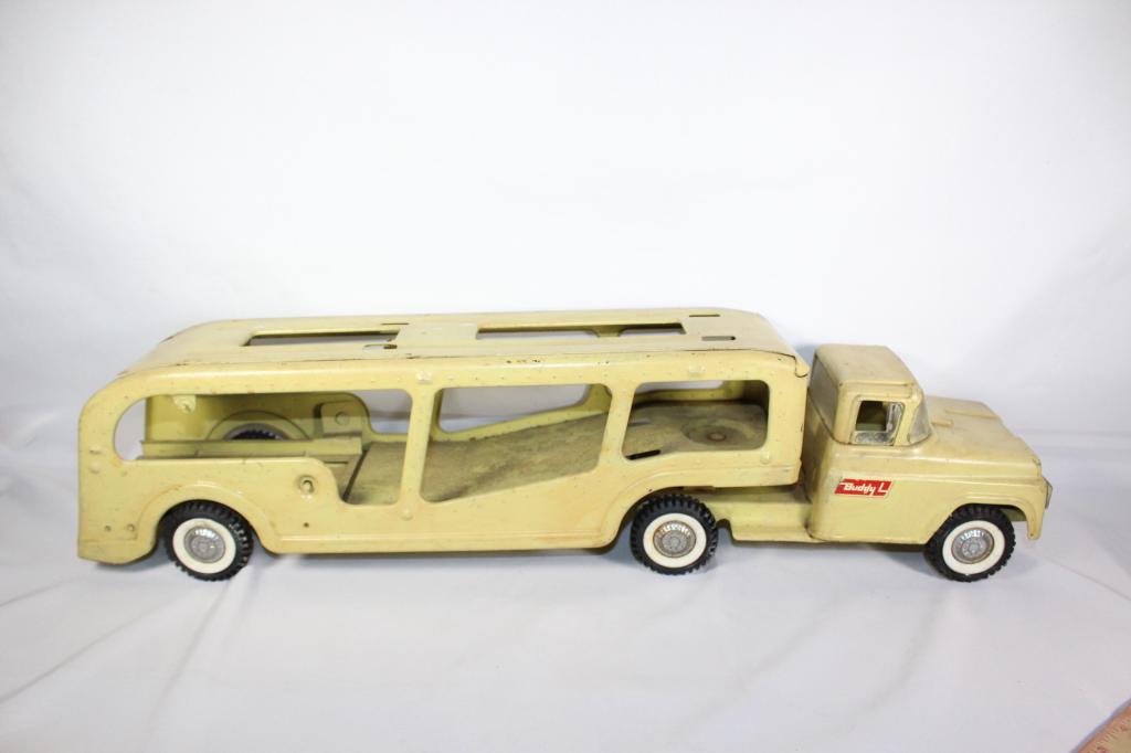 Vintage Buddy-L Car Carrier: metal - painted? measures about 26 inches long