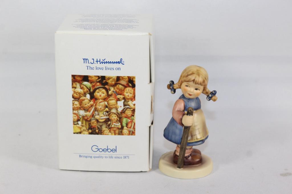 Hummel Figurine SÃ¼sser Fratz Pixie 1st Edition (1 of 4)
