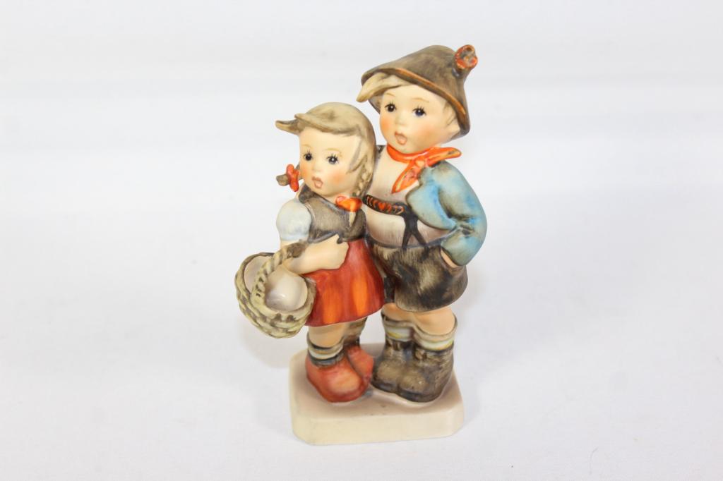 Hummel - Surprise Figurine - 94/1 (1 of 4)