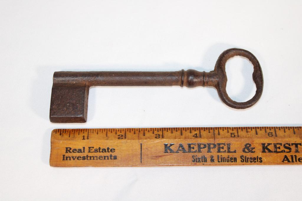 Antique Large 1800s Skeleton Key (1 of 4)