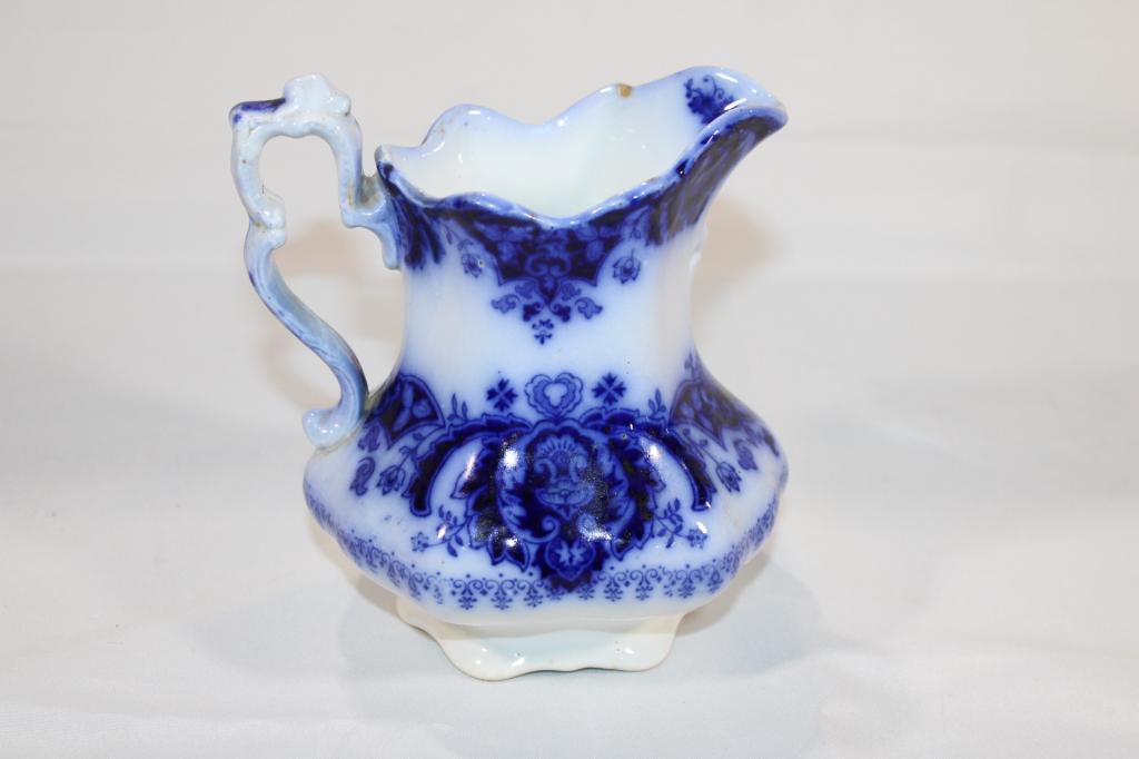Johnson Brothers Flo Blue Florida Royal Pitcher (1 of 5)