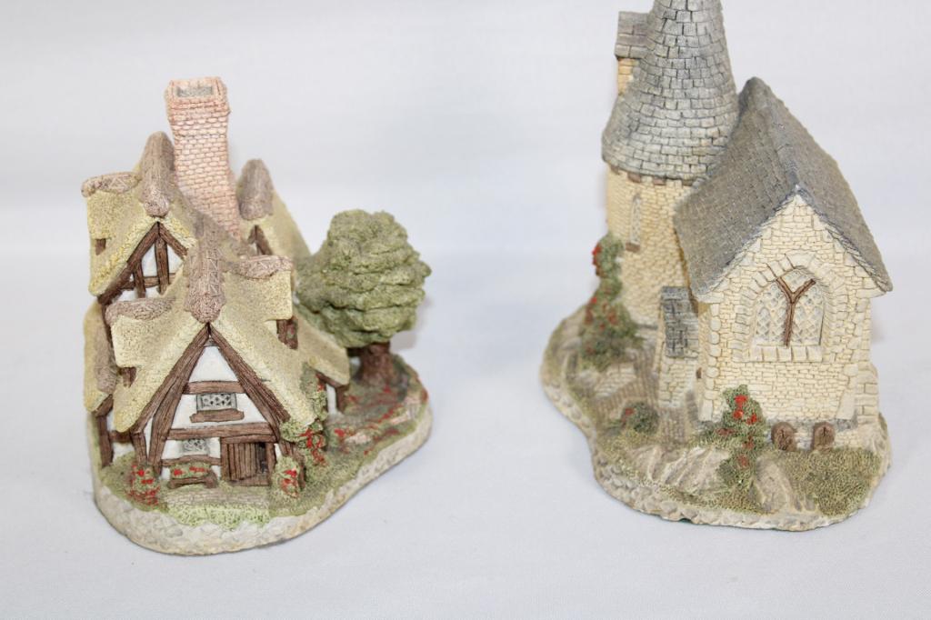 Pair David Winter Cottages (1 of 7)
