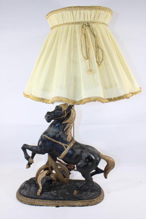 Metal Cast Horse Table Lamp (1 of 5)