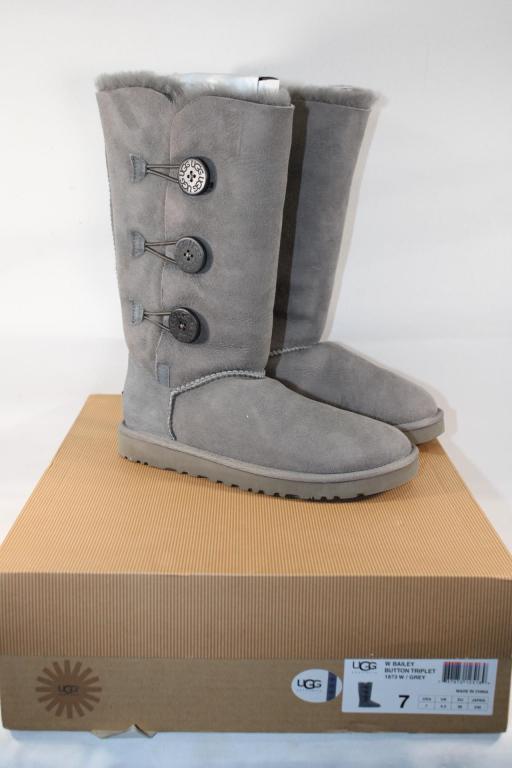 UGG Bailey Button Triplet Boots - Gray Size 7 (1 of 5)