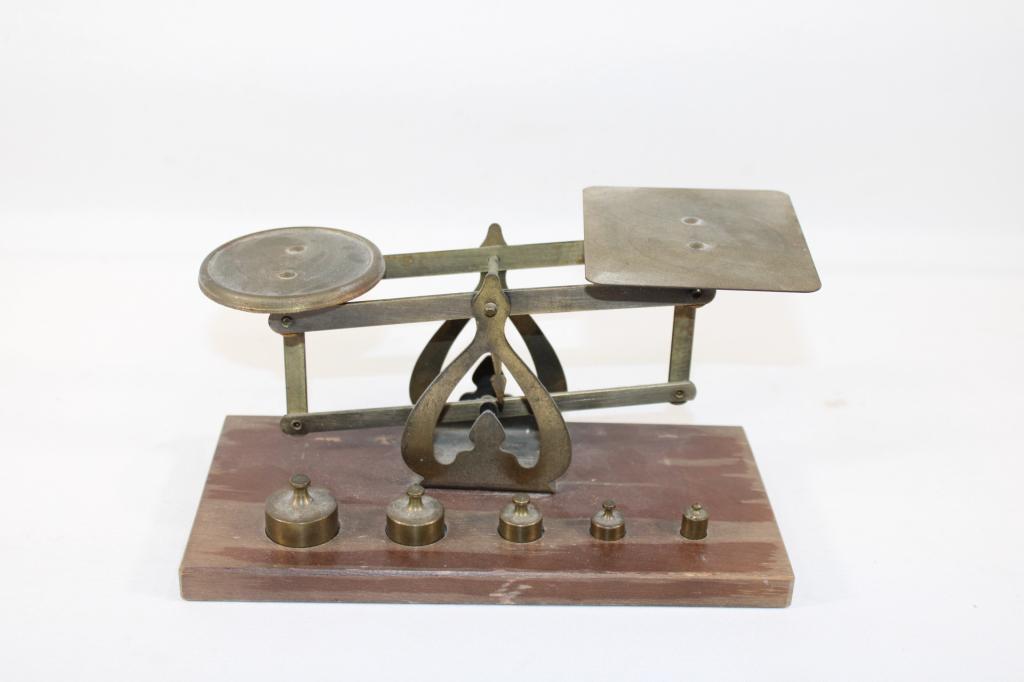 Vintage Balance Scale with Weights (1 of 3)