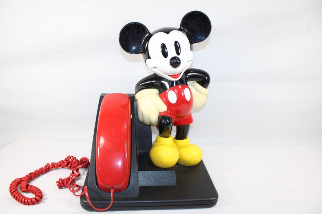 Vintage Mickey Mouse Desktop Telephone (1 of 4)