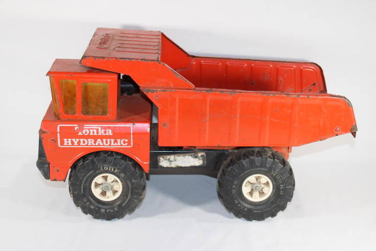 RARE 1979 Orange Tonka Hydraulic Dump Truck (0104) on Sep 17, 2022