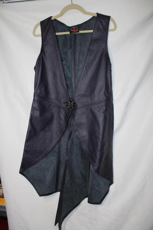Purple Leather Crimson Chains Leather Vest: Size M, good overall condition