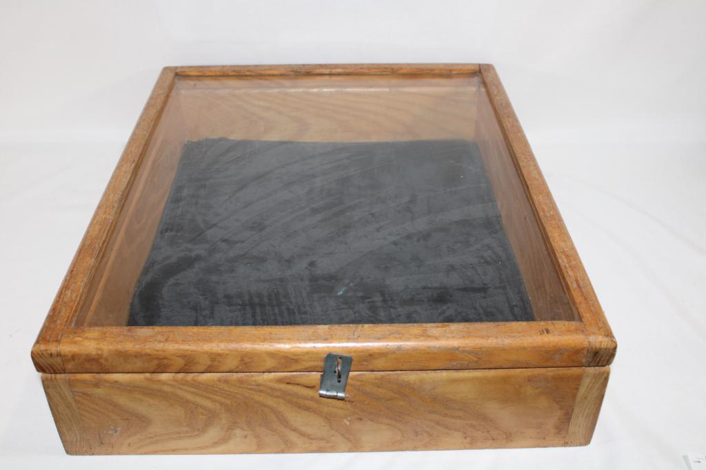 Wood and PlexiGlass Display Case (1 of 2)