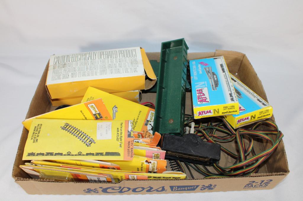 Misc Lot of Train Accessories - Tracks, Cars etc. (1 of 4)