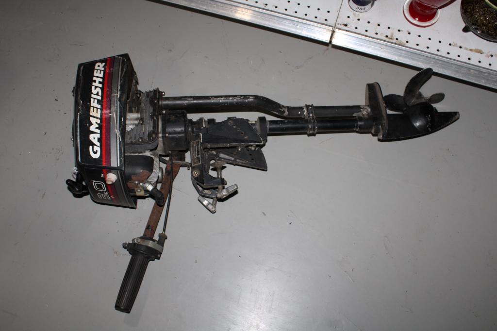 Game Fisher 3.0 Outboard Motor: untested good overall as pictured