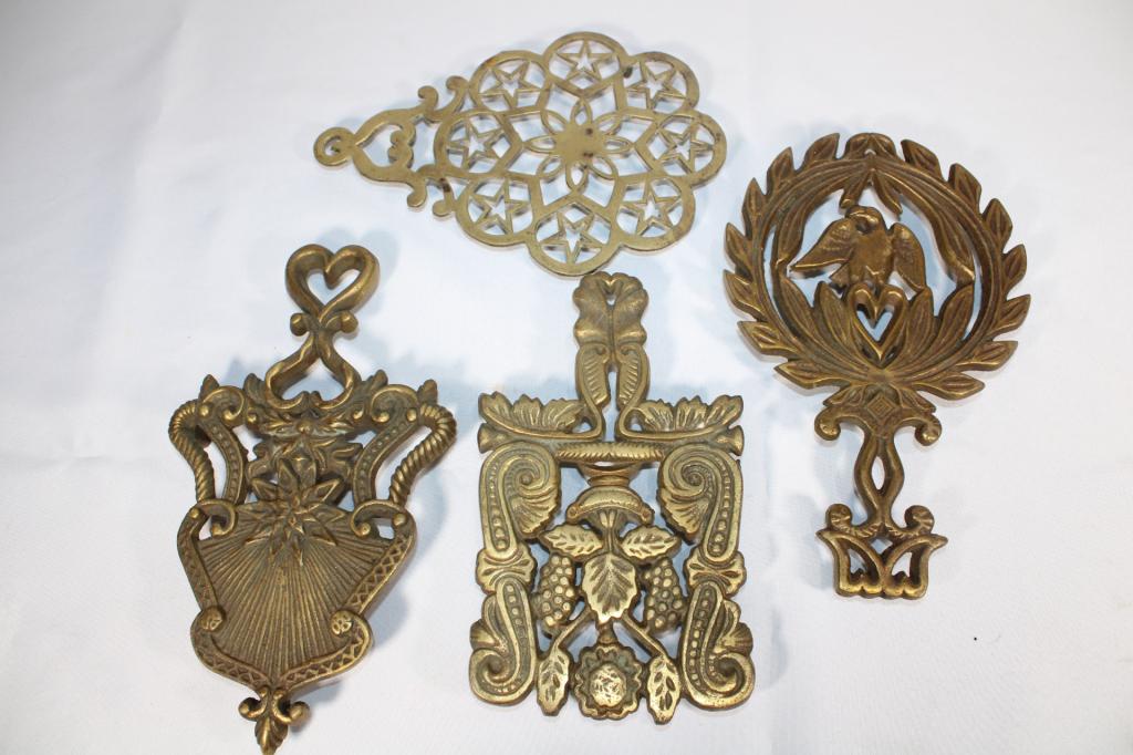Lot of 4 Brass Vintage Kitchen Trivets: good overall condition as pictured
